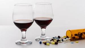 Эссенциале Форте и алкоголь: совместимость, рекомендации по лечению