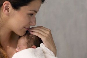 Кормление грудью при гепатите С: существуют ли риски для новорожденного